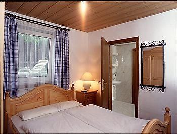 Hotel Quellenhof 洛伊塔施 外观 照片